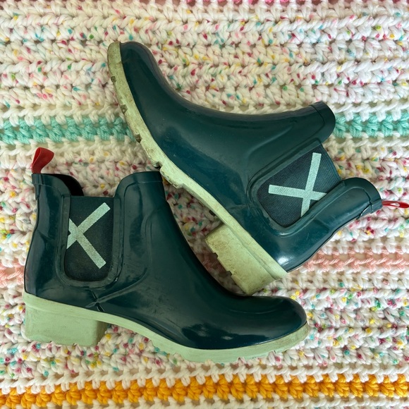 Cougar - Women’s Low Rubber Heeled Water Resistant Rain Boot - Size 8 - Picture 2 of 6